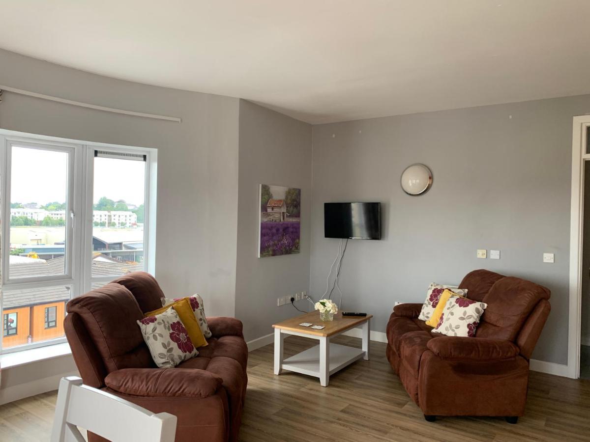 וואטרפורד Priory House, Student Accommodation, Manor Village Apartments, Cork Road, X91W427 מראה חיצוני תמונה