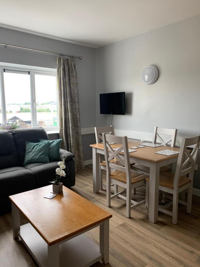 וואטרפורד Priory House, Student Accommodation, Manor Village Apartments, Cork Road, X91W427 מראה חיצוני תמונה