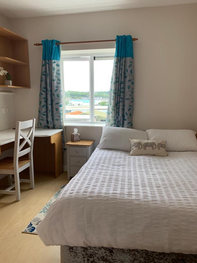 וואטרפורד Priory House, Student Accommodation, Manor Village Apartments, Cork Road, X91W427 מראה חיצוני תמונה