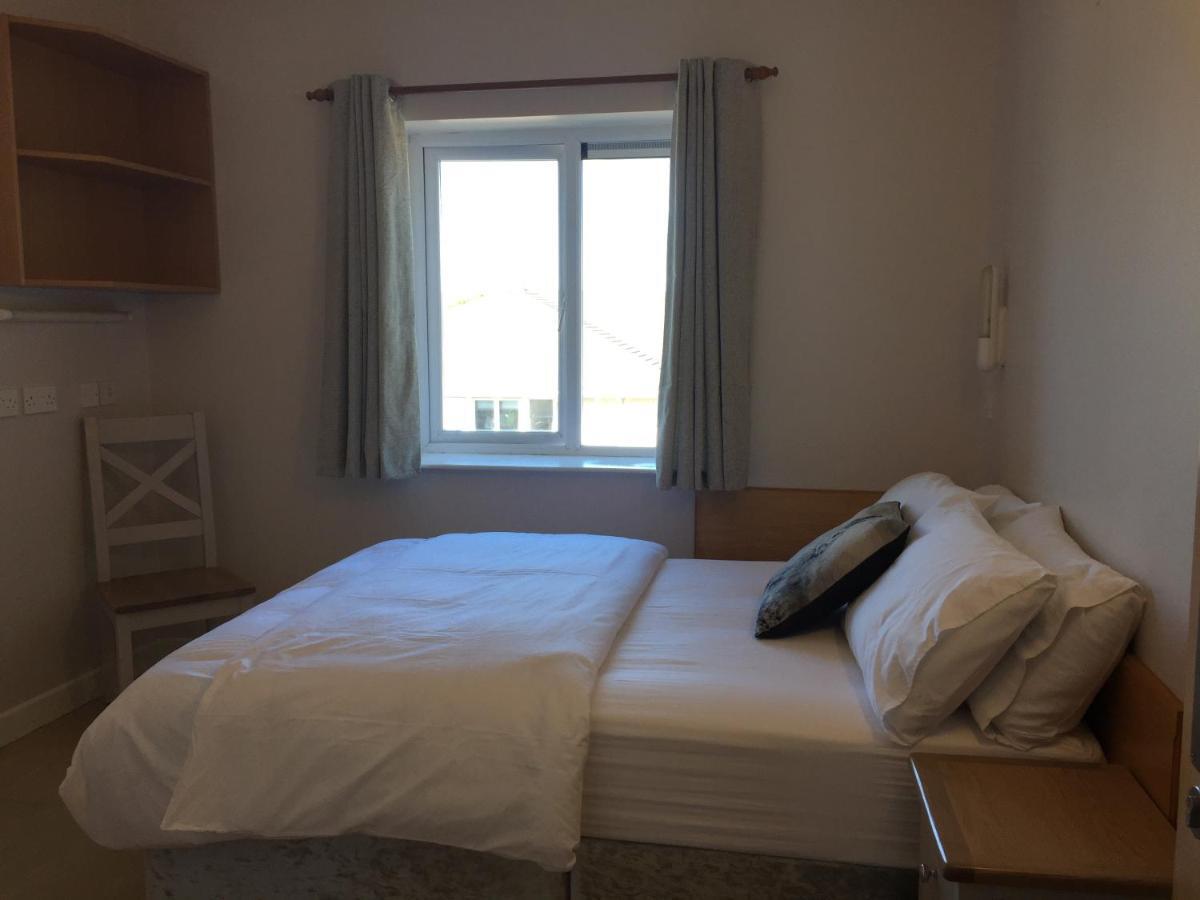 וואטרפורד Priory House, Student Accommodation, Manor Village Apartments, Cork Road, X91W427 מראה חיצוני תמונה