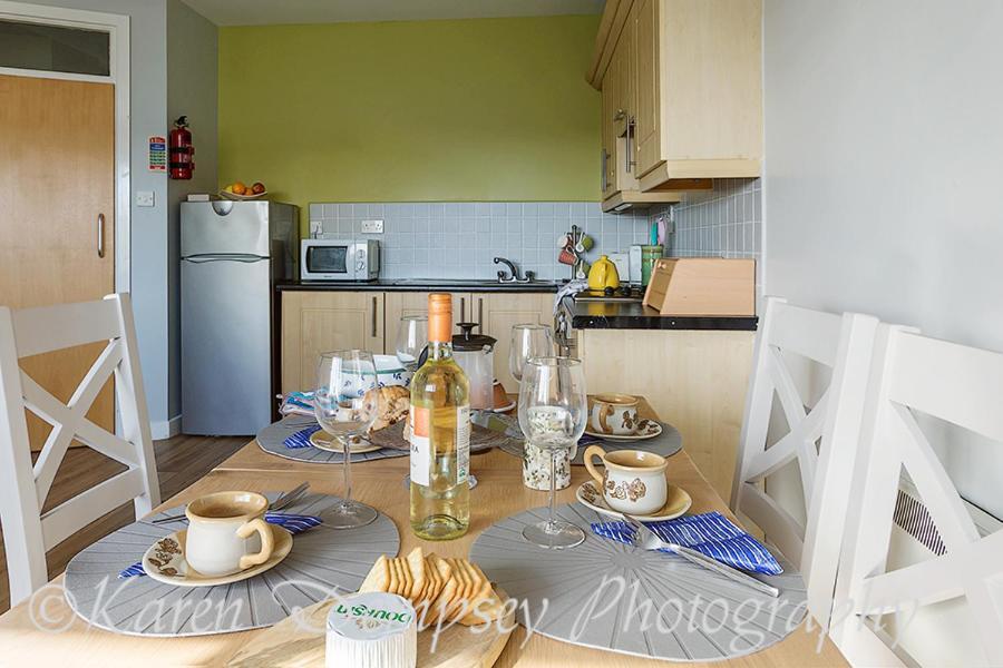 וואטרפורד Priory House, Student Accommodation, Manor Village Apartments, Cork Road, X91W427 מראה חיצוני תמונה